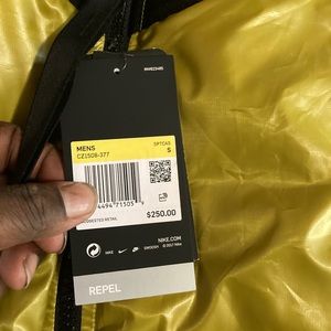 Nike bomber coats/Nike blk convertible